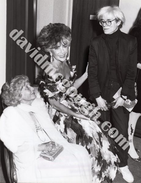 Elizabeth Taylor with her mom and Andy Warhol 1986, NY.jpg